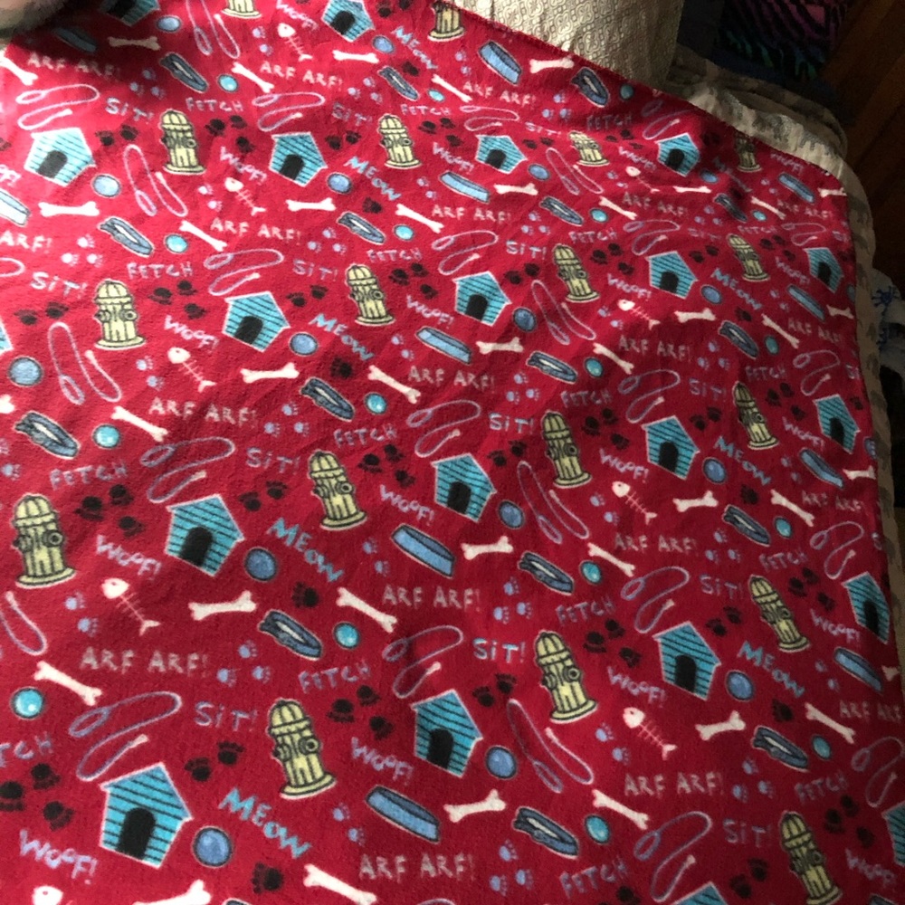 Dog Themed Fleece. Blanket